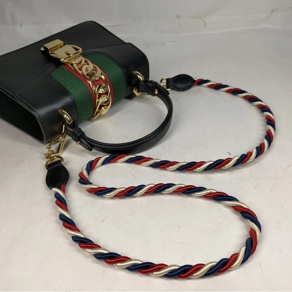 Authentic Gucci Hand Bag Sherry Line Black Leather with crossbody strap - Picture 6 of 17